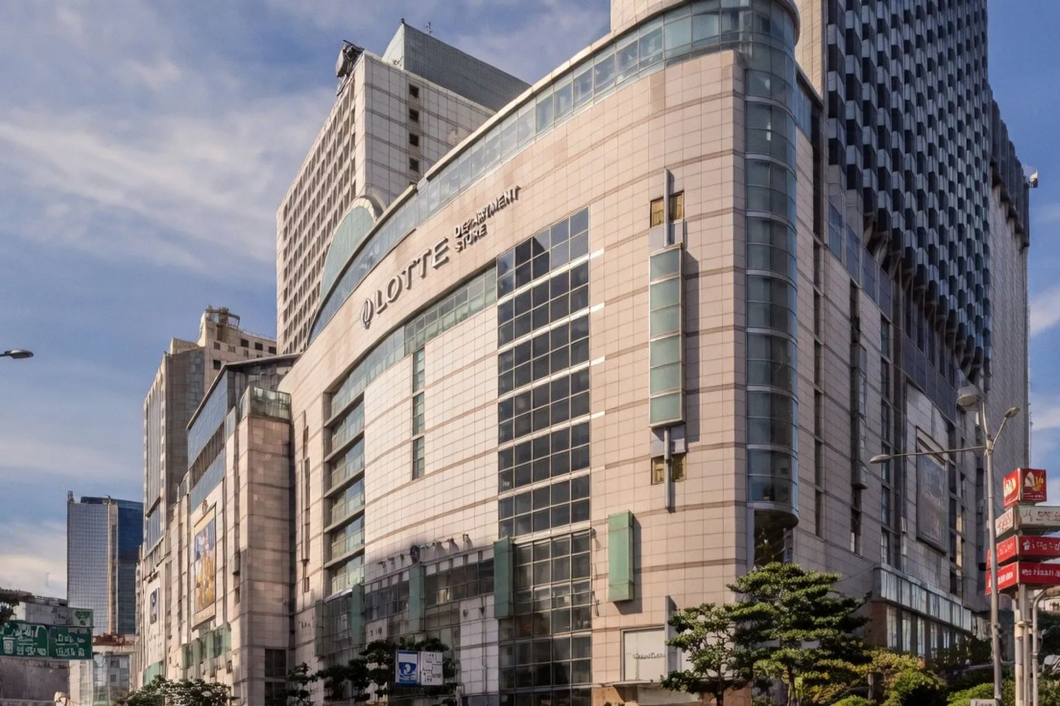 Lotte Department Store внедряет QR-платежи UnionPay для иностранных туристов
